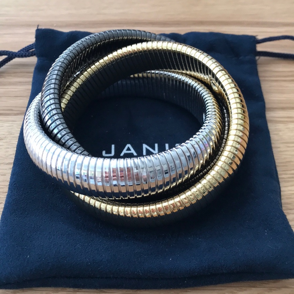 Triple cobra bracelet